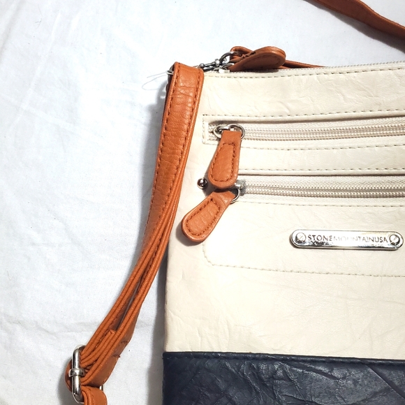 Stone Mountain Purse - Picture 2 of 10